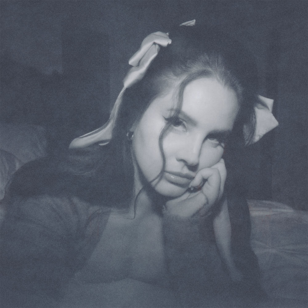 Lana Del Rey — photo, article sur Summertime Sadness (Lana Del Rey Vs. Cedric Gervais) (Cedric Gervais Remix) en 432 Hz | 432hz-converter.com